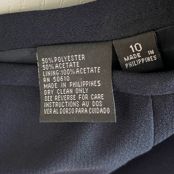 Kasper Women’s Navy Blue 2 Piece Suit Size 10 - Picture 6 of 7